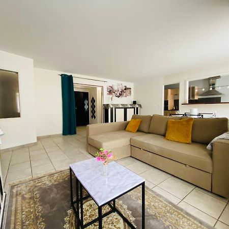 Parking & 100M2 En Plein Centre Ville Apartment Reims Exterior foto