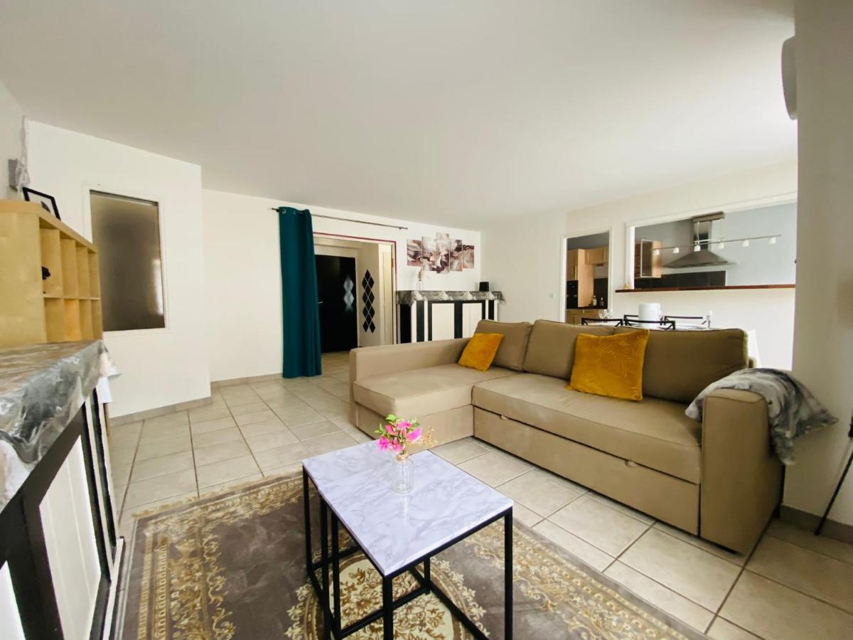 Parking & 100M2 En Plein Centre Ville Apartment Reims Exterior foto